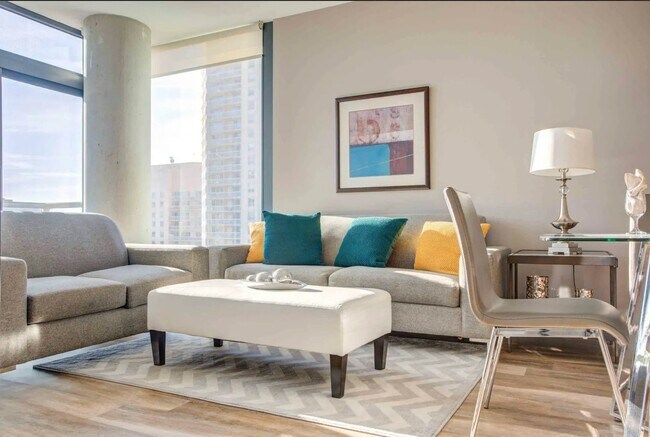 Foto del edificio - 448 N State St