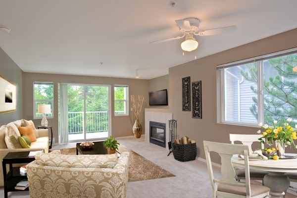 Interior Photo - Langara