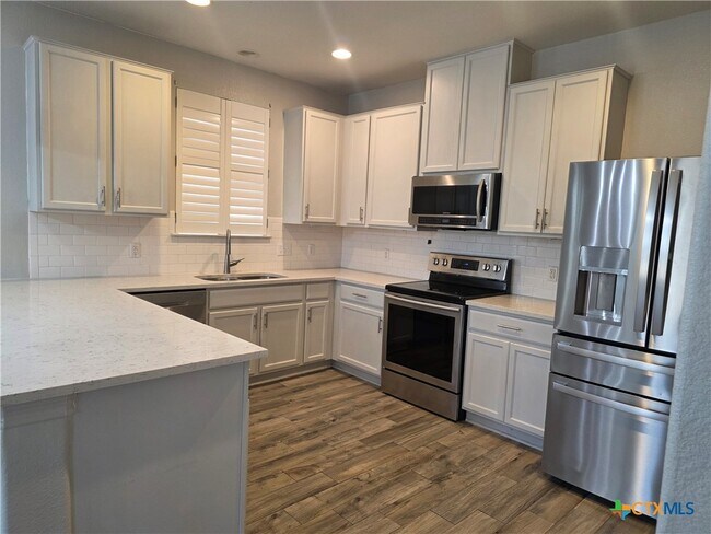 Foto del edificio - 1119 Lonesome Oak Drive