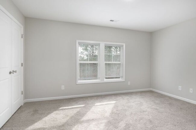 Building Photo - Gorgeous New Construction 2 Bed 2.5 Bath H...