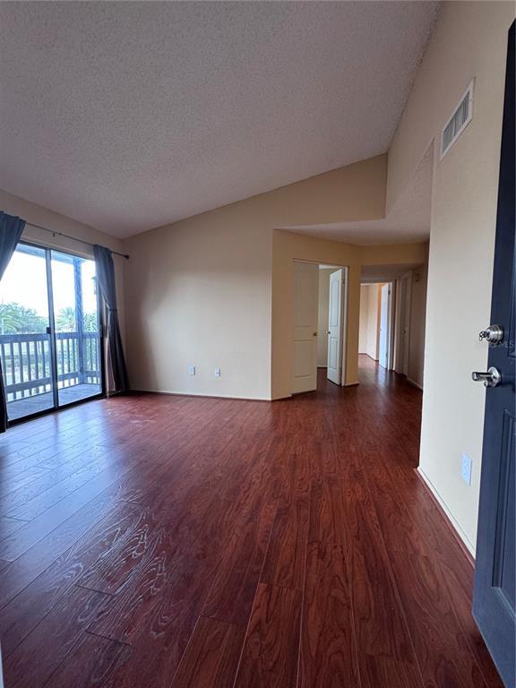 Foto principal - 3700 Idlebrook Cir