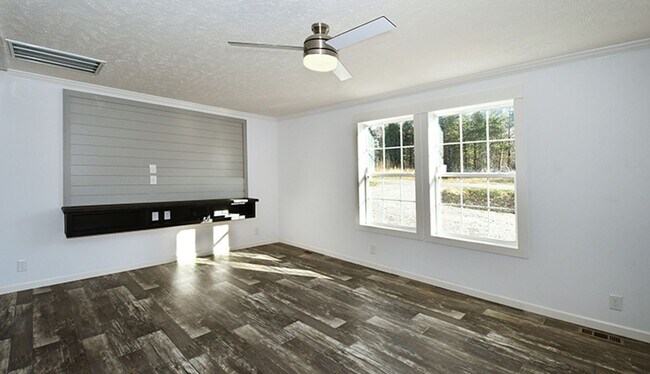 Foto del edificio - 5433 King Wilkinson Rd
