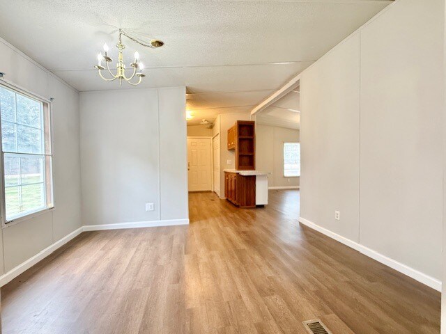 Foto del edificio - 4512 Spring Hill Rd