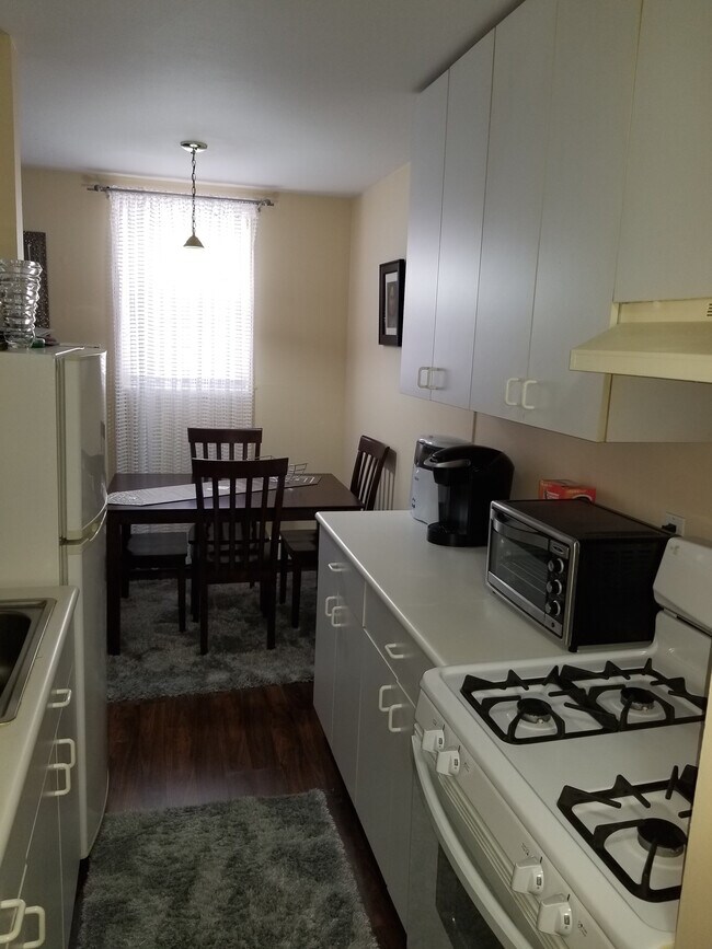 Building Photo - 1 Walter Ave