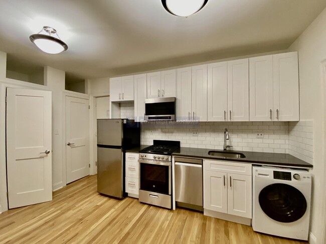 Building Photo - 282 Cabrini Boulevard