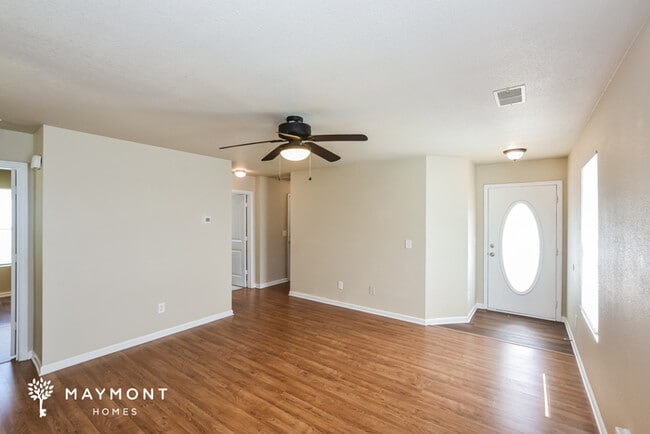 Building Photo - 236 Farmington Dr