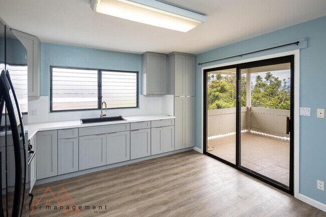 Building Photo - 1322 Olino Street - D