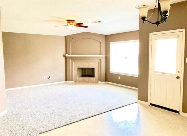 Foto del edificio - 6139 Wilcox Point Dr