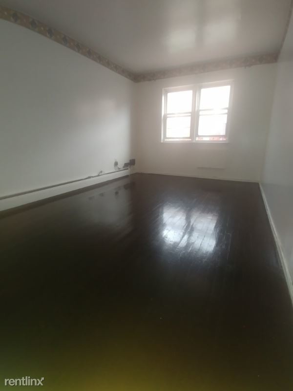 Foto del edificio - 1 br, 1 bath Townhome - 5 Paerdegat 8th St