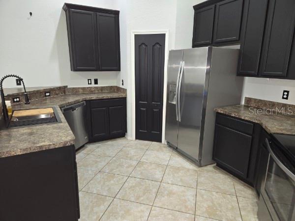 Foto del edificio - 2235 Lakeridge Dr