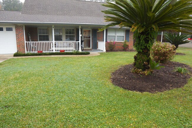 Foto del edificio - 31 Driftwood Ave SW
