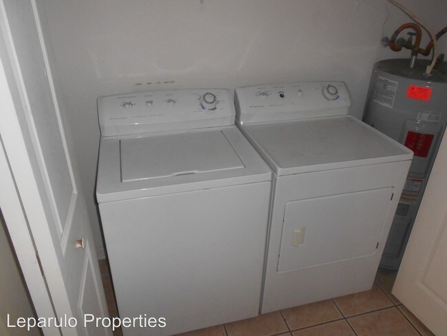 Building Photo - 408 W Carolina St