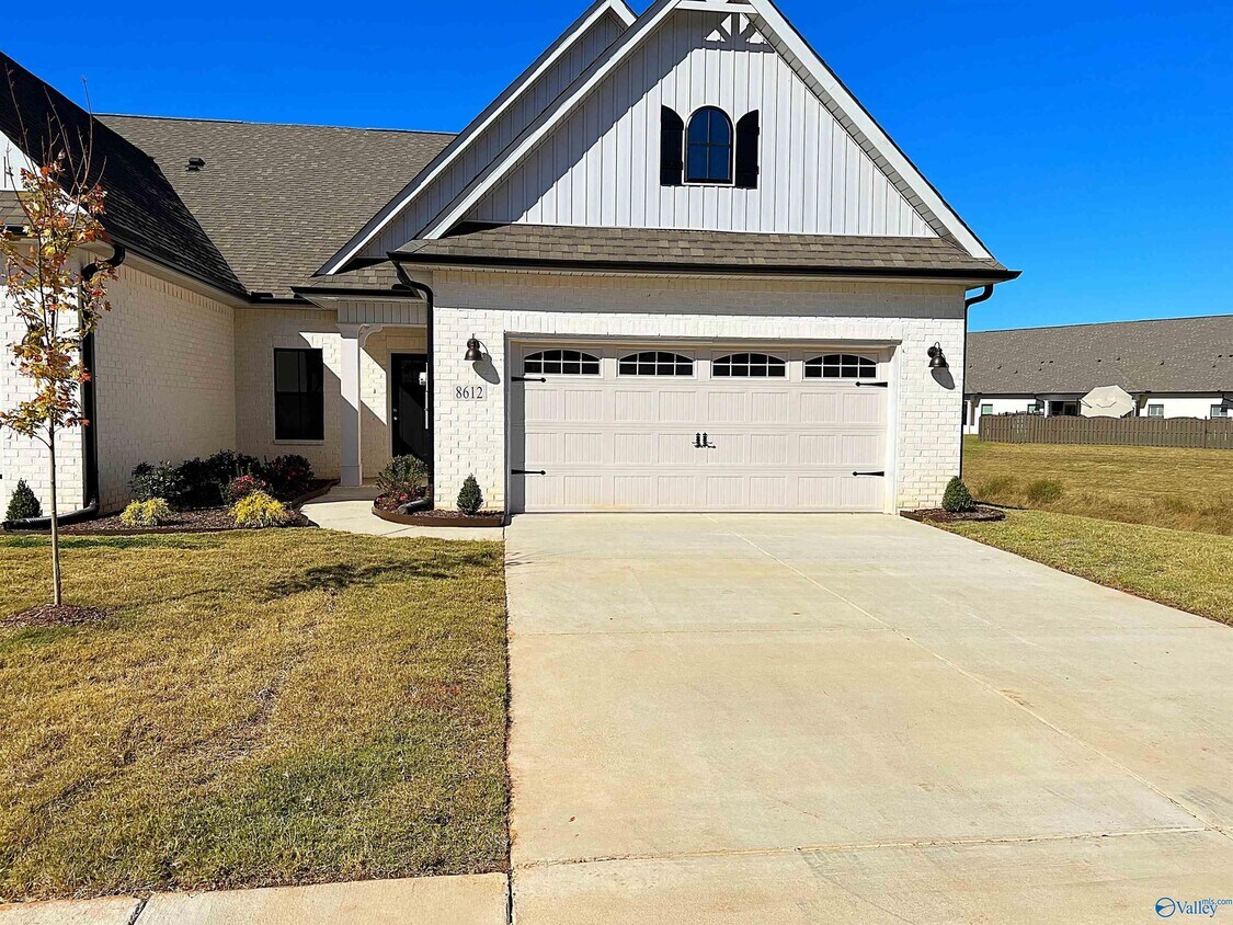 Foto principal - 8612 Quinn Dr