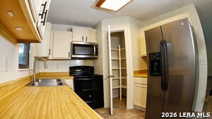 Foto del edificio - 7147 Comanche Ridge Dr
