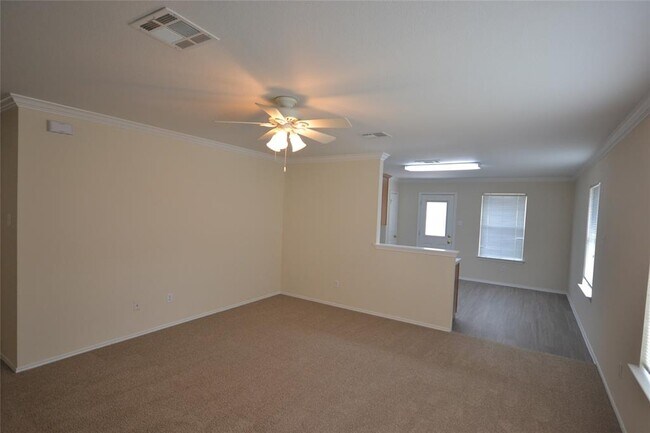 Building Photo - 411 Golden Gate Dr