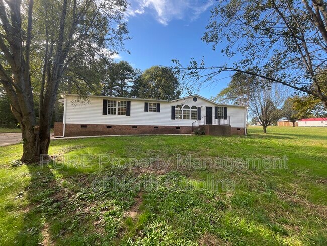 Foto del edificio - 318 Rankin Hill Rd