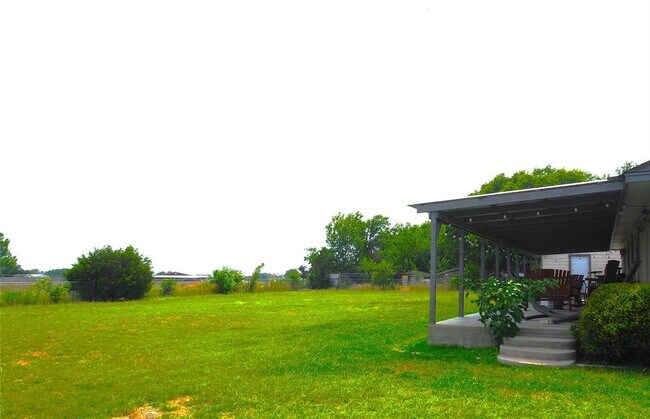 Building Photo - 2200 N Co Rd 122