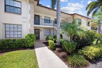 Building Photo - 101 Pinecrest Cir