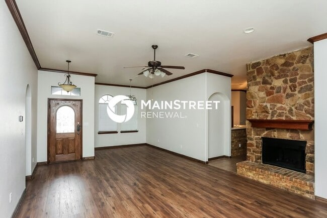 Building Photo - 3 Bedroom Pet-Friendly Home in ALVARADO, TX with Main Street Renewal