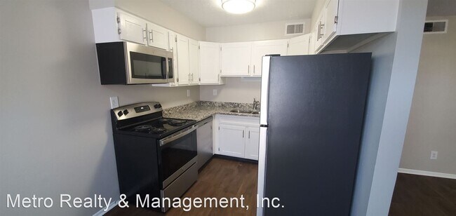 Foto del edificio - 2 br, 1 bath House - 2144 Vernon Ct.