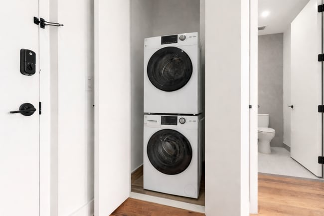 Building Photo - 2667 Fulton St