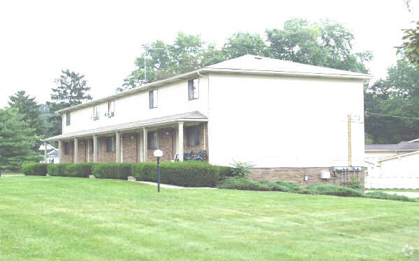 Foto principal - 3931-3939 Stow Rd