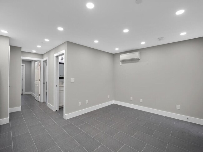 Building Photo - 2517 Benning Rd NE