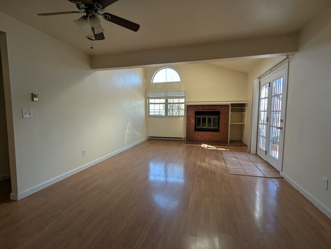 Building Photo - 3531 Windmill Dr