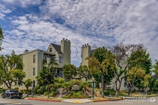 Building Photo - 601 N Kenwood St