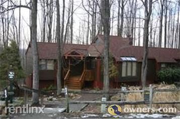 Building Photo - 1001 Lafayette Dr