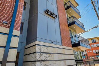 Building Photo - 1200 E 15th St