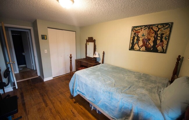 Building Photo - Charming Englewood Home | 3 Bed + 2 Bath Near South Broadway & Harvard Gulch