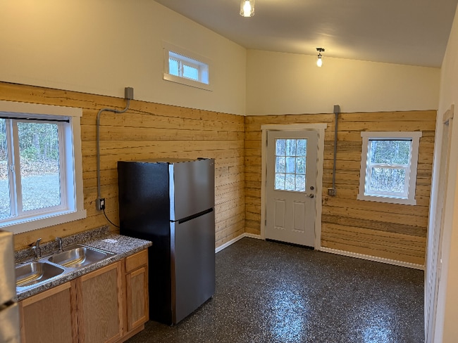 Foto del edificio - 1512 Pittman Rd