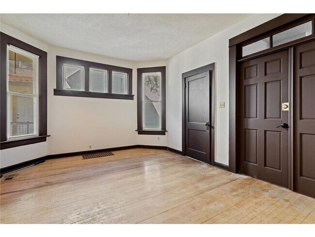 Foto del edificio - 525 8th Ave SE