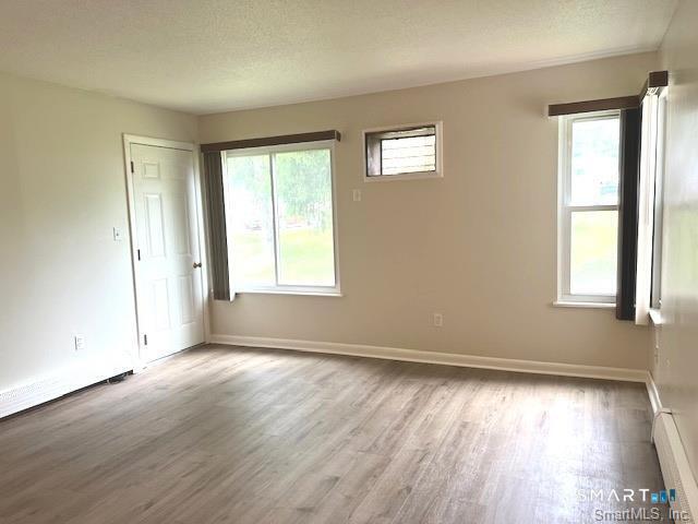 Foto del edificio - 4 Woodland Dr