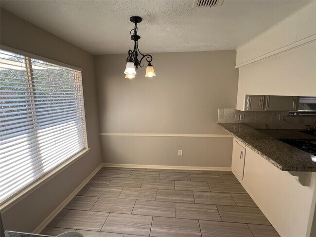 Foto del edificio - 1819 Hanbury Ct