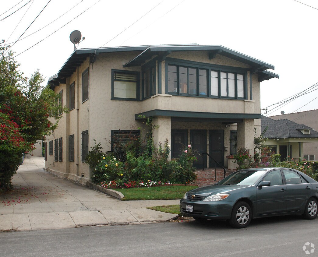 Foto del edificio - 1126-1130 Mohawk St