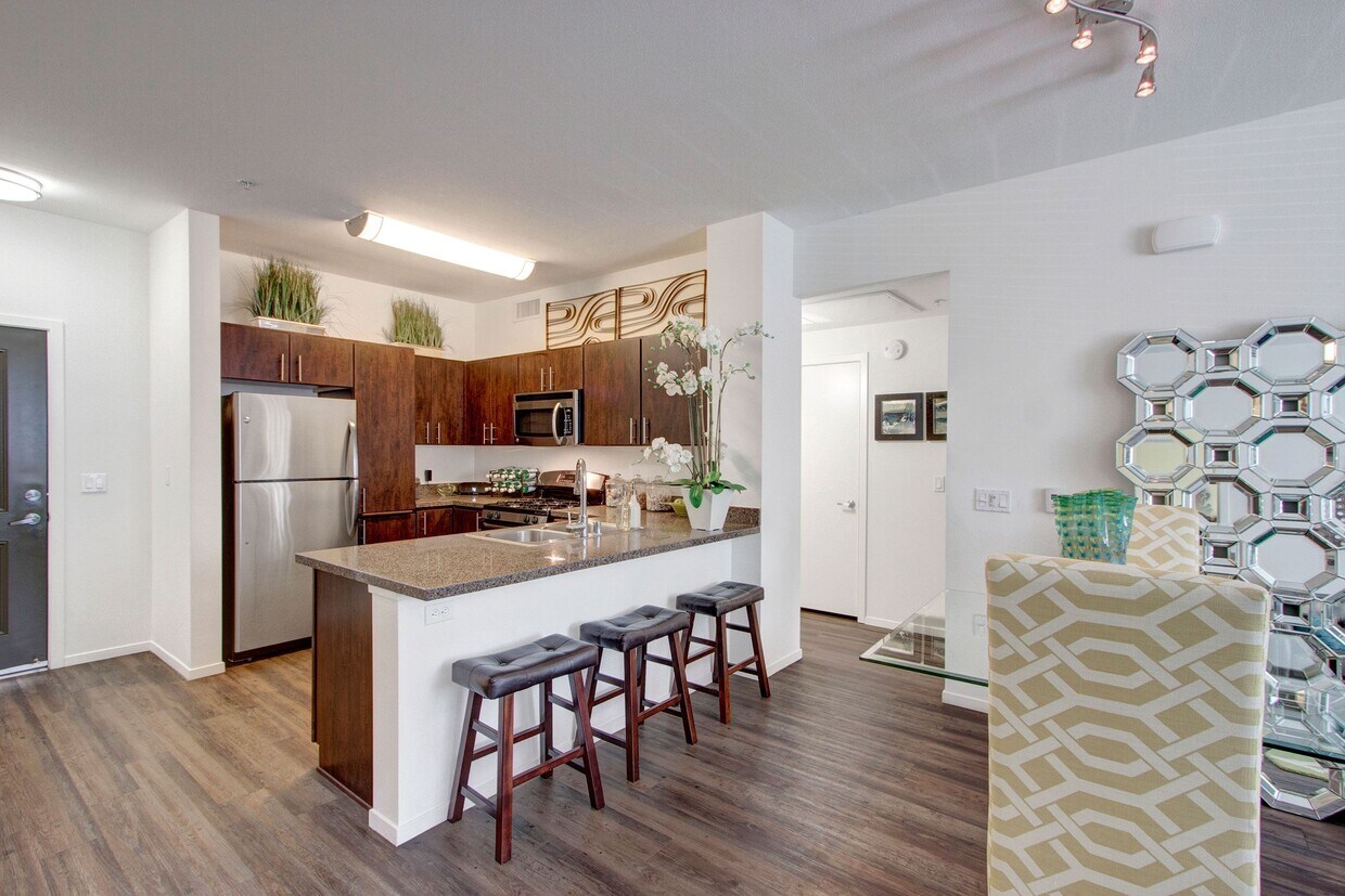 Cocina y comedor perfectos para animadores - Artisan at Main Street Metro
