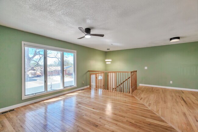 Foto del edificio - 1107 E 15th Ave