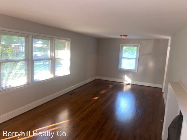 Building Photo - 3 br, 1 bath House - 2814 Royston Rd