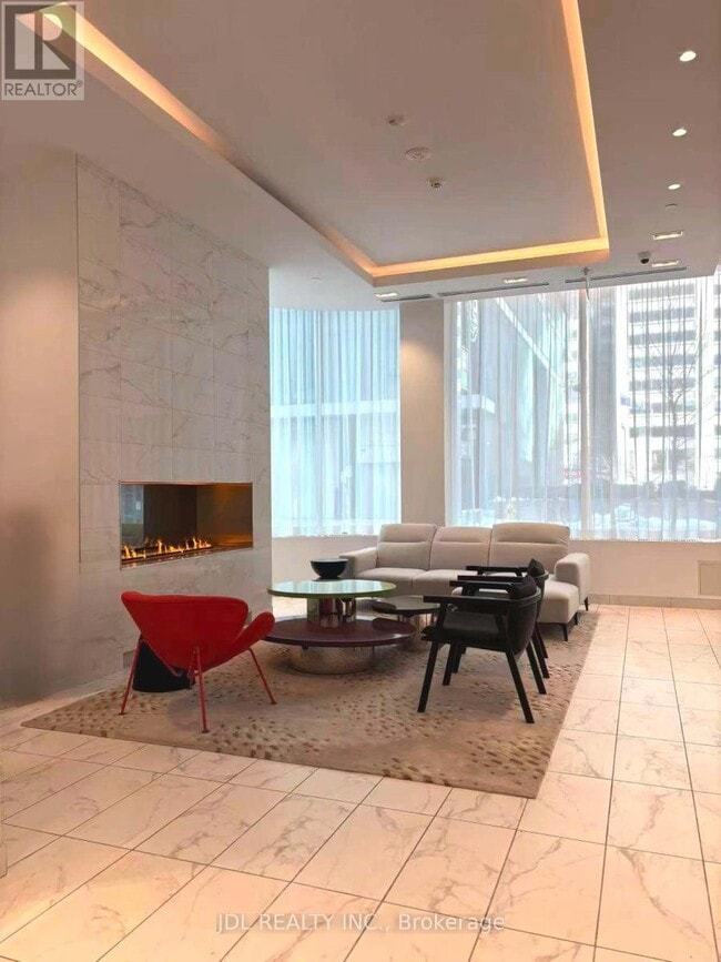 Building Photo - 238 Simcoe St