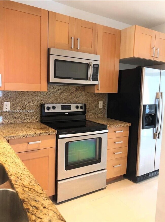 Foto del edificio - 16231 Emerald Cove Rd