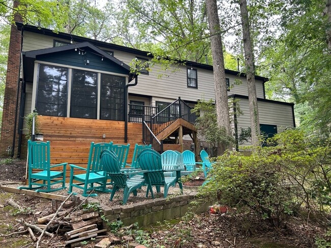 Building Photo - 5 Bed | 3.5 Bath House in Raleigh