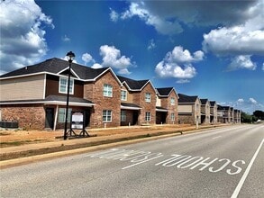 Building Photo - 7756 Har-Ber Ave