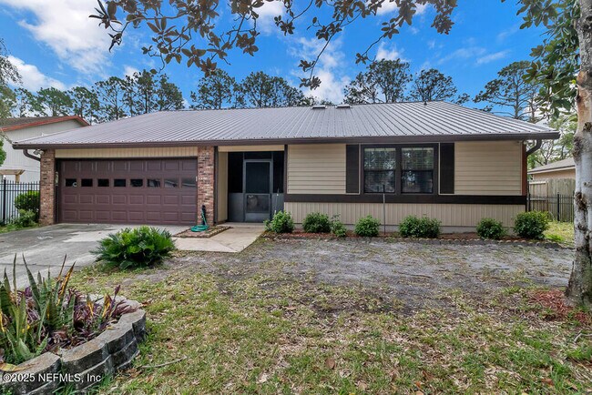 Building Photo - 4518 Crosstie Rd S