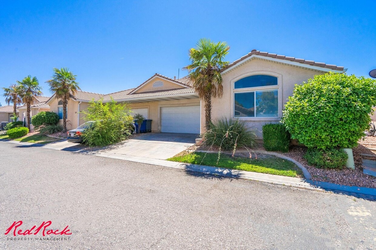Primary Photo - 5 Bedroom Townhome in Casita Del Sol Commu...