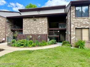 Building Photo - 166 Cross Slope Ct