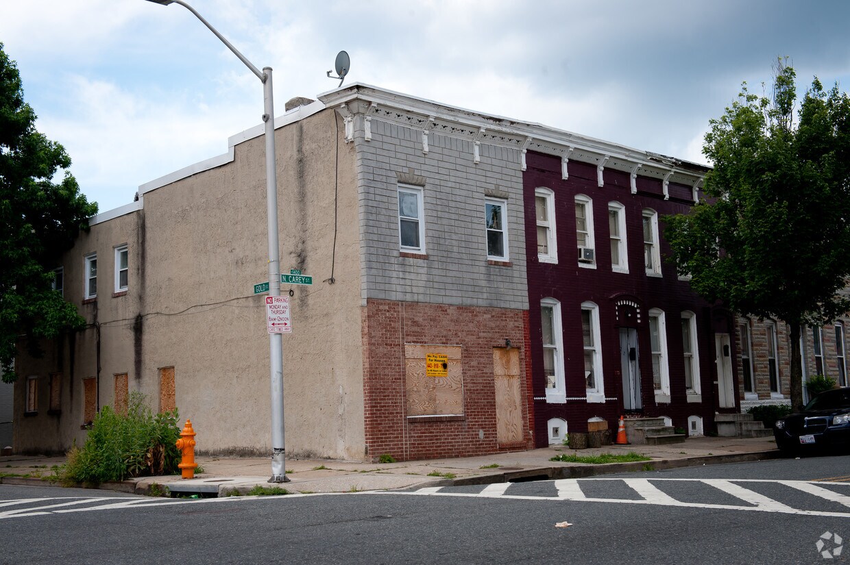 Primary Photo - 1500-1560 N Carey St
