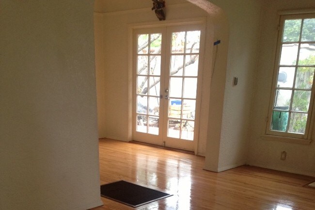 DINNING ROOM - 2441 10th St