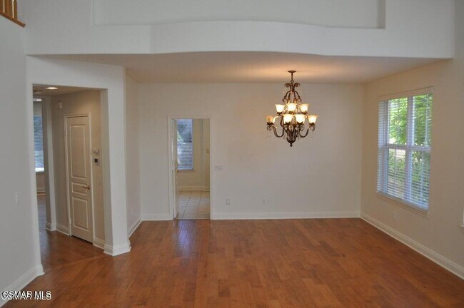 Foto del edificio - 1596 Blue Canyon St